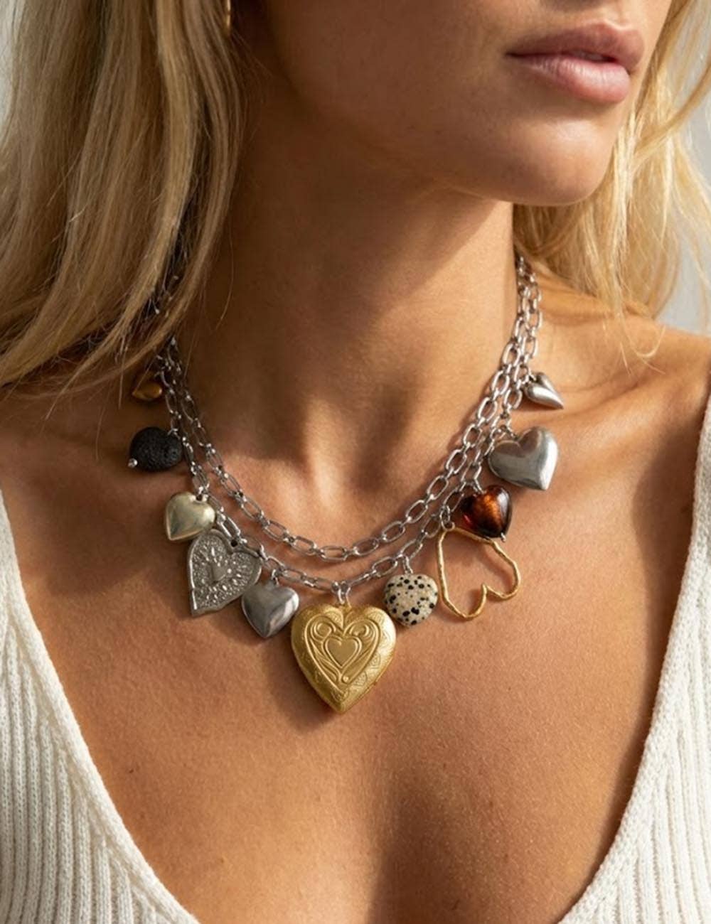 Heart-Shaped Pearl Vintage Rock Necklace
